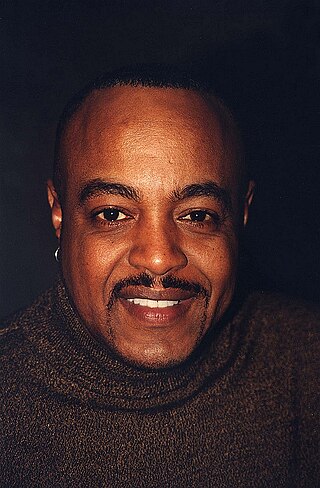 image of Peabo Bryson