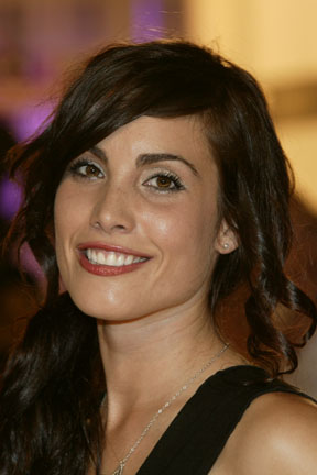 image of Carly Pope
