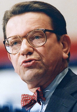 image of Paul Simon (politician)