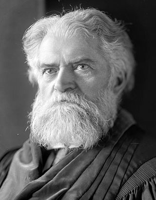 image of Simon Newcomb