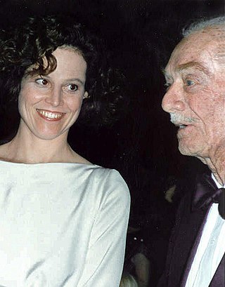 image of Pat Weaver