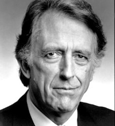 image of Fritz Weaver