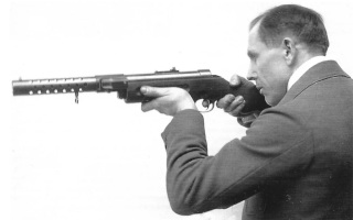 image of Hugo Schmeisser