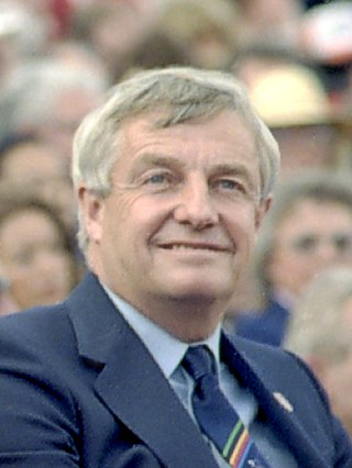 image of Peter Lougheed