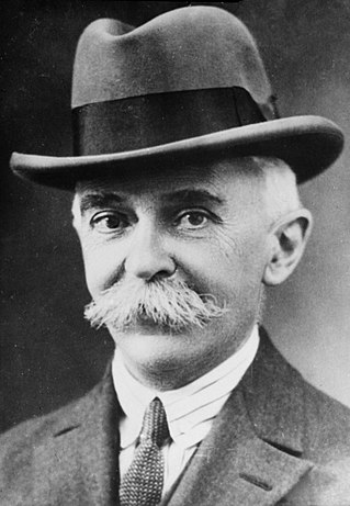 image of Pierre de Coubertin
