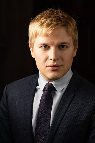 image of Ronan Farrow