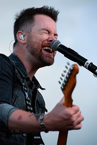 image of David Cook (singer)