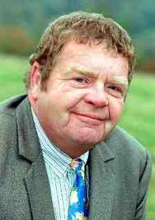 image of Geoffrey Hughes (actor)