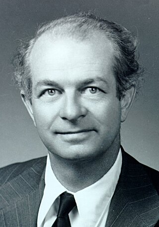 image of Linus Pauling