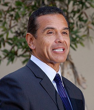 image of Antonio Villaraigosa