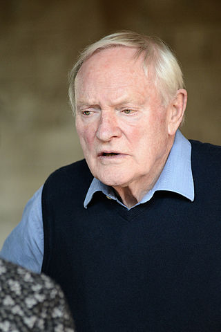 image of Julian Glover