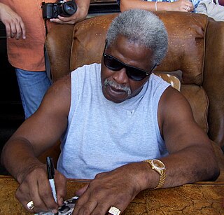 image of Earl Campbell