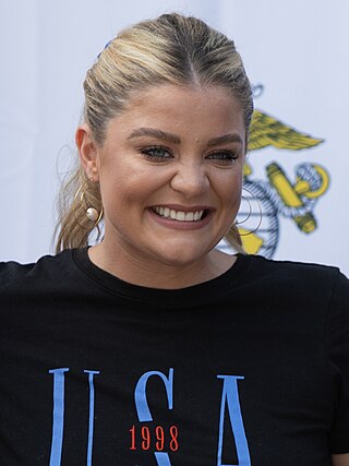 image of Lauren Alaina