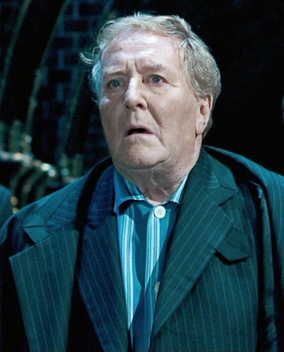 image of Robert Hardy
