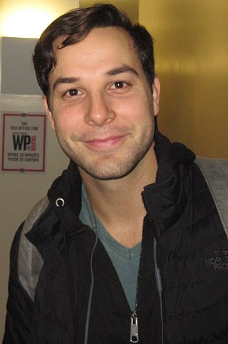 image of Skylar Astin